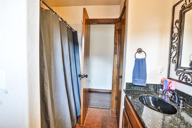 501 NE Cheltenham Trail, Blanchard, OK 73010