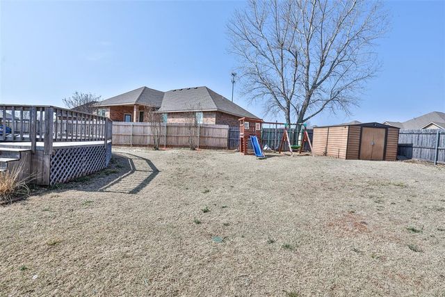 501 NE Cheltenham Trail, Blanchard, OK 73010