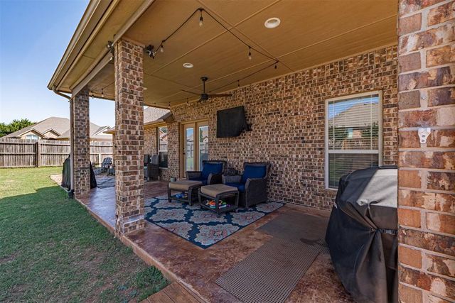 501 Cheltenham, Blanchard, OK 73010