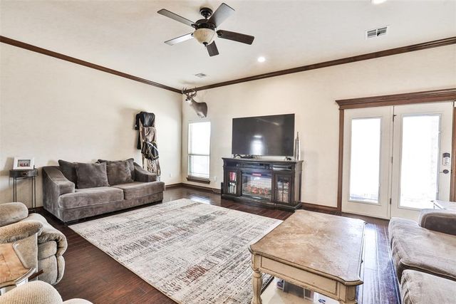 501 NE Cheltenham Trail, Blanchard, OK 73010