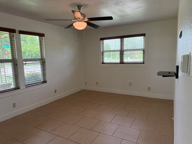 1801 W Avenue I, San Angelo, TX 76901