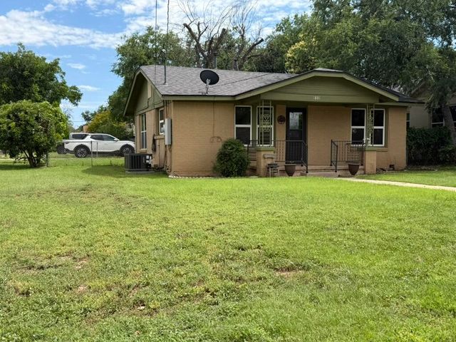 1801 W Avenue I, San Angelo, TX 76901