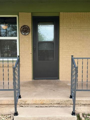 1801 W Avenue I, San Angelo, TX 76901