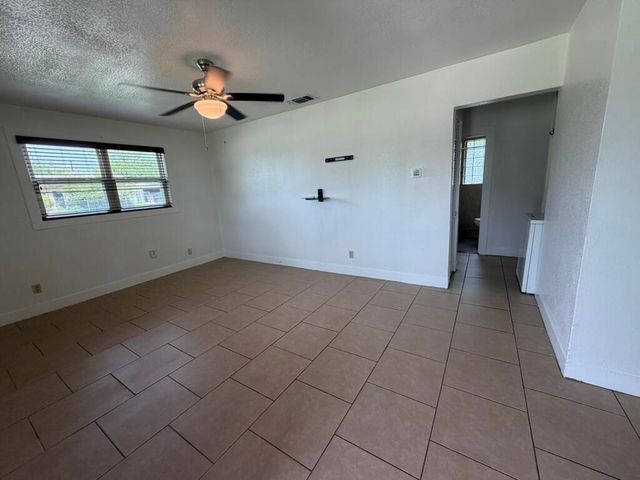 1801 W Avenue I, San Angelo, TX 76901