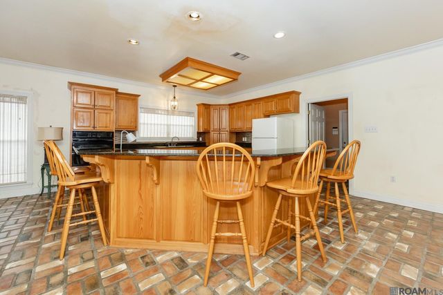 7105 Port Hudson Pride Rd, Zachary, LA 70791
