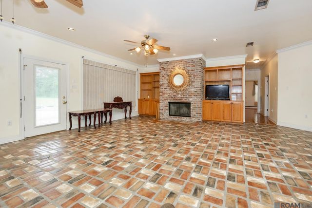 7105 Port Hudson Pride Rd, Zachary, LA 70791