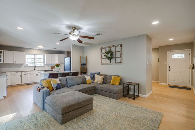 6829 Chickering Road, Fort Worth, TX 76116