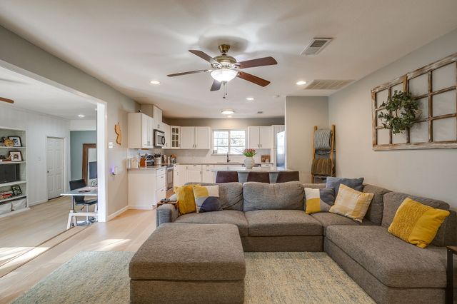 6829 Chickering Road, Fort Worth, TX 76116