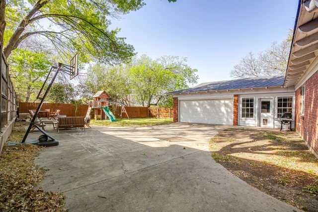 6829 Chickering Road, Fort Worth, TX 76116