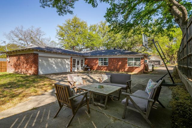 6829 Chickering Road, Fort Worth, TX 76116