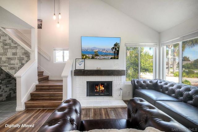 813 Sunningdale Dr, Oceanside, CA 92057