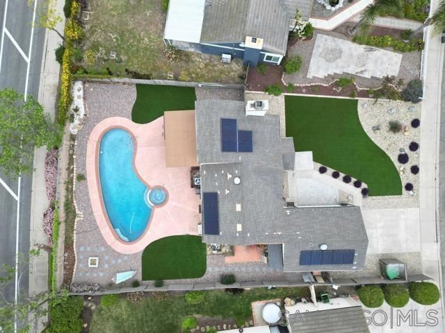 813 Sunningdale Dr, Oceanside, CA 92057