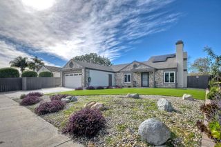 813 Sunningdale Dr, Oceanside, CA 92057