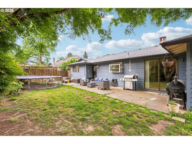 17310 TIMOTHY Way, Gladstone, OR 97027