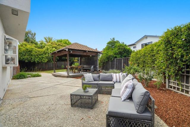 725 Puritan Court, San Jose, CA 95123