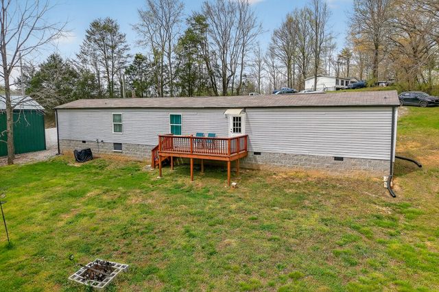 1237 Ridge Rd, Quebeck, TN 38579
