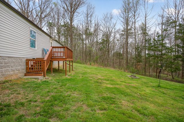 1237 Ridge Rd, Quebeck, TN 38579