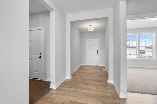 3280 Linden Avenue N, Lake Elmo, MN 55042