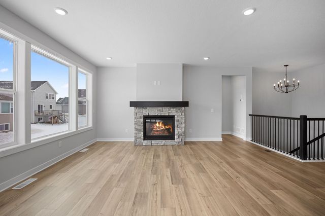 3280 Linden Avenue N, Lake Elmo, MN 55042