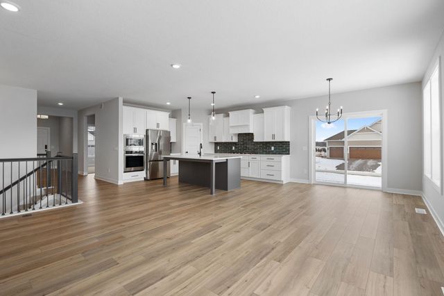 3280 Linden Avenue N, Lake Elmo, MN 55042