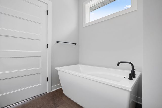 3280 Linden Avenue N, Lake Elmo, MN 55042