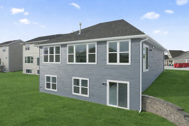 3280 Linden Avenue N, Lake Elmo, MN 55042