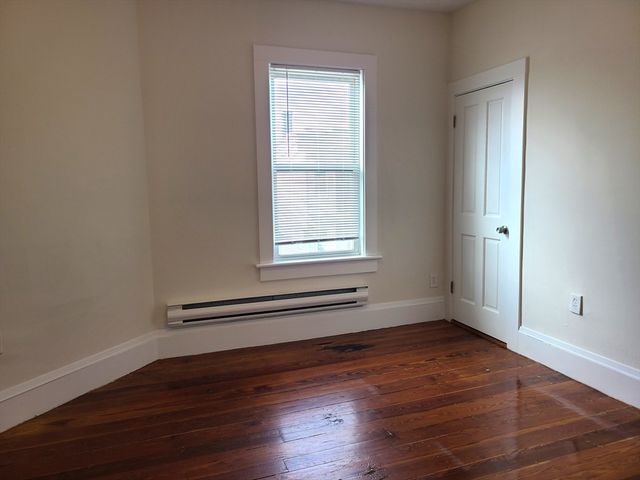 27 Buttonwood St 3, Boston, MA 02125