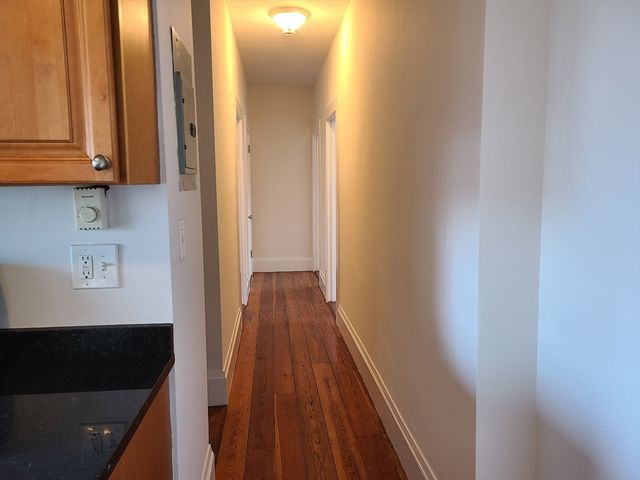 27 Buttonwood St 3, Boston, MA 02125