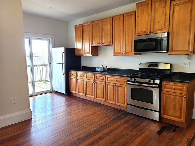 27 Buttonwood St 3, Boston, MA 02125