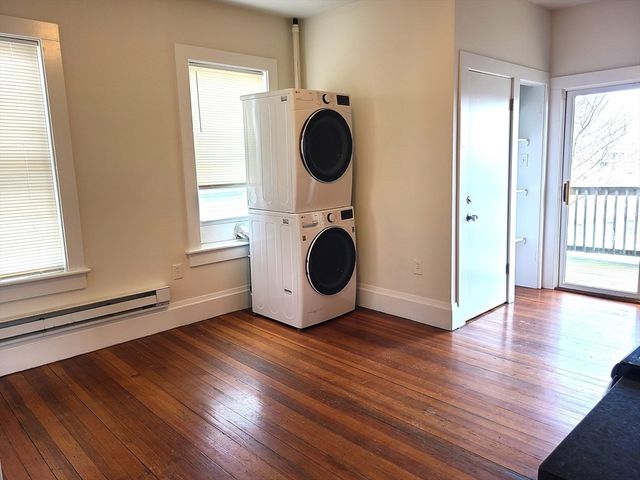 27 Buttonwood St 3, Boston, MA 02125