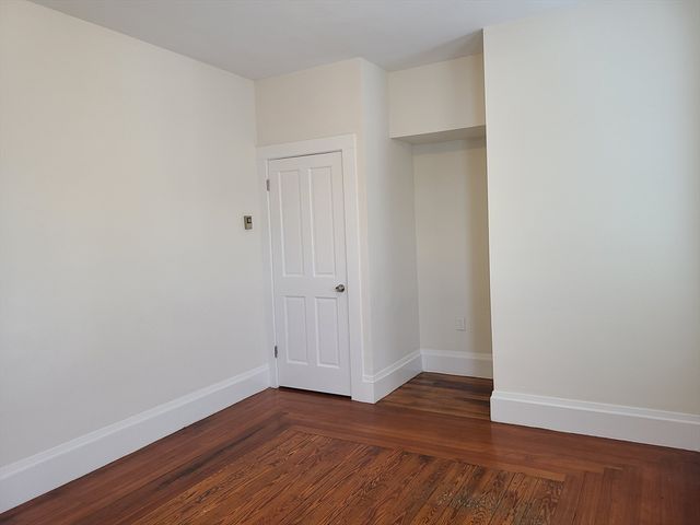 27 Buttonwood St 3, Boston, MA 02125