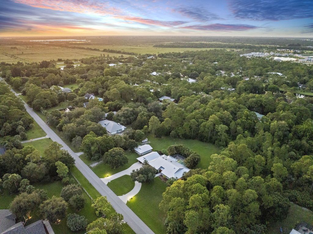 11245 SW Meadowlark Circle, Stuart, FL 34997