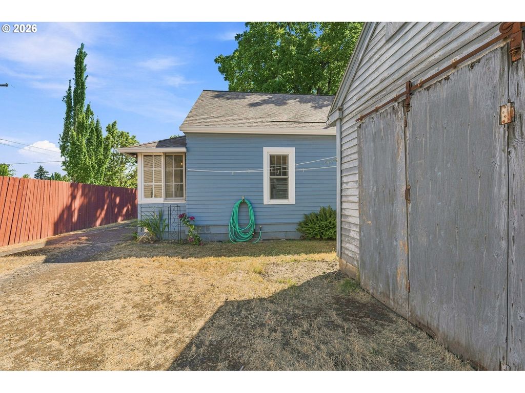 Image 28 of property listing at 115 Nw 9TH St, Mc Minnville, OR 97128