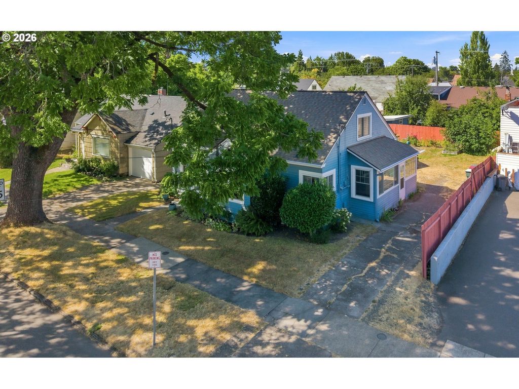 Image 31 of property listing at 115 Nw 9TH St, Mc Minnville, OR 97128