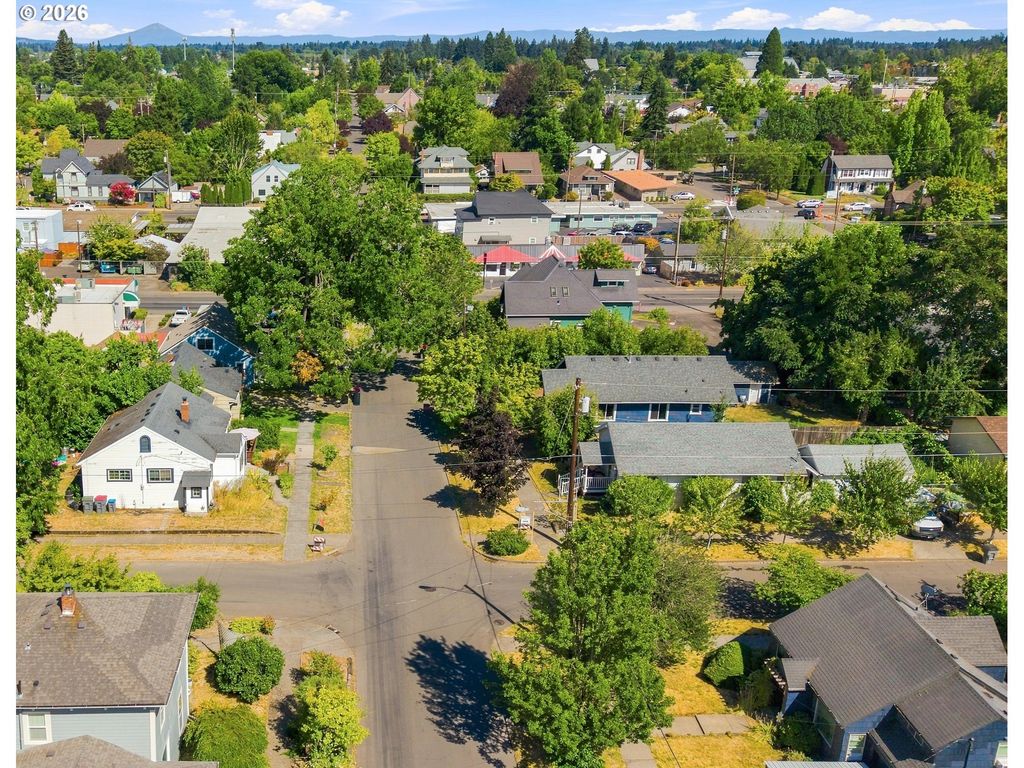 Image 35 of property listing at 115 Nw 9TH St, Mc Minnville, OR 97128