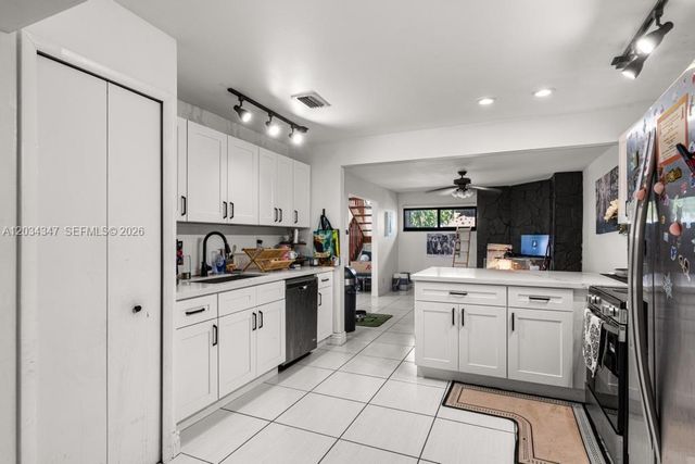 6185 Live Oak Court C, Tamarac, FL 33319