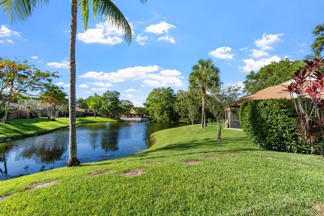 6185 Live Oak Court C, Tamarac, FL 33319