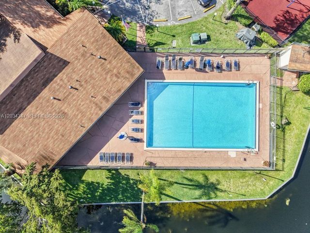 6185 Live Oak Court C, Tamarac, FL 33319