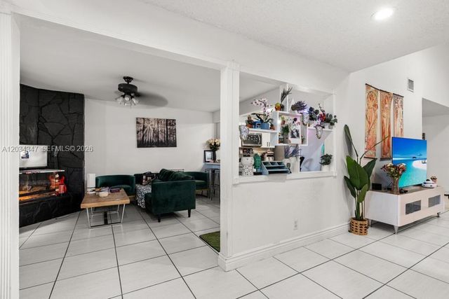 6185 Live Oak Court C, Tamarac, FL 33319