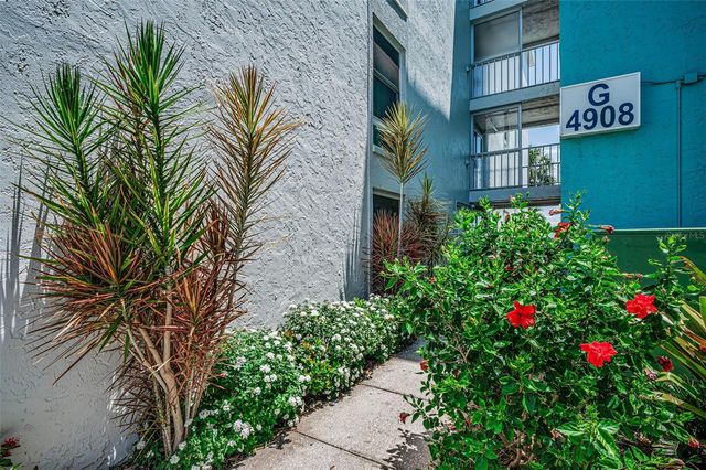 4908 38TH WAY S 204, St Petersburg, FL 33711