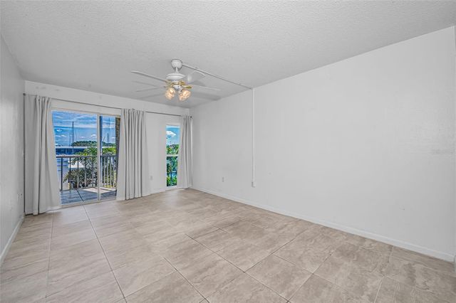4908 38TH WAY S 204, St Petersburg, FL 33711