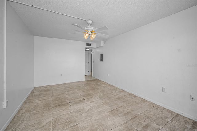 4908 38TH WAY S 204, St Petersburg, FL 33711