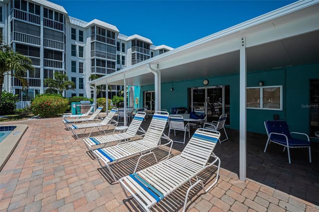 4908 38TH WAY S 204, St Petersburg, FL 33711