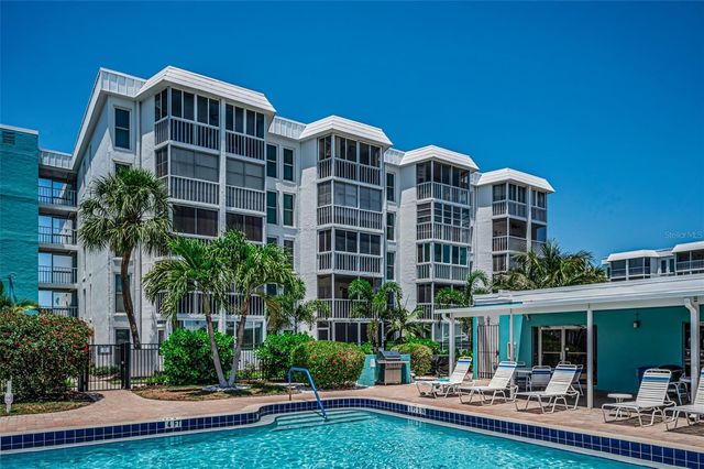 4908 38TH WAY S 204, St Petersburg, FL 33711