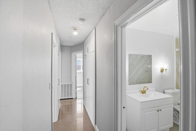 640 SW 68th Terrace, Pembroke Pines, FL 33023