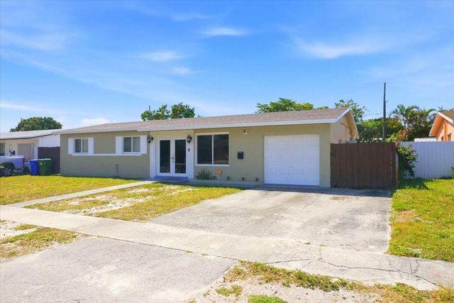 640 SW 68th Terrace, Pembroke Pines, FL 33023