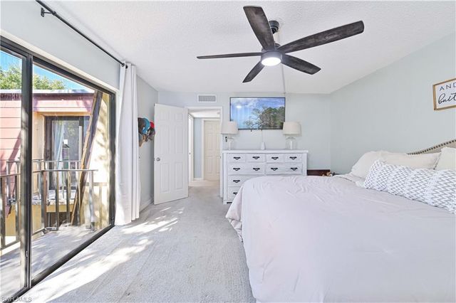 1520 Park Meadows DR 2, Fort Myers, FL 33907