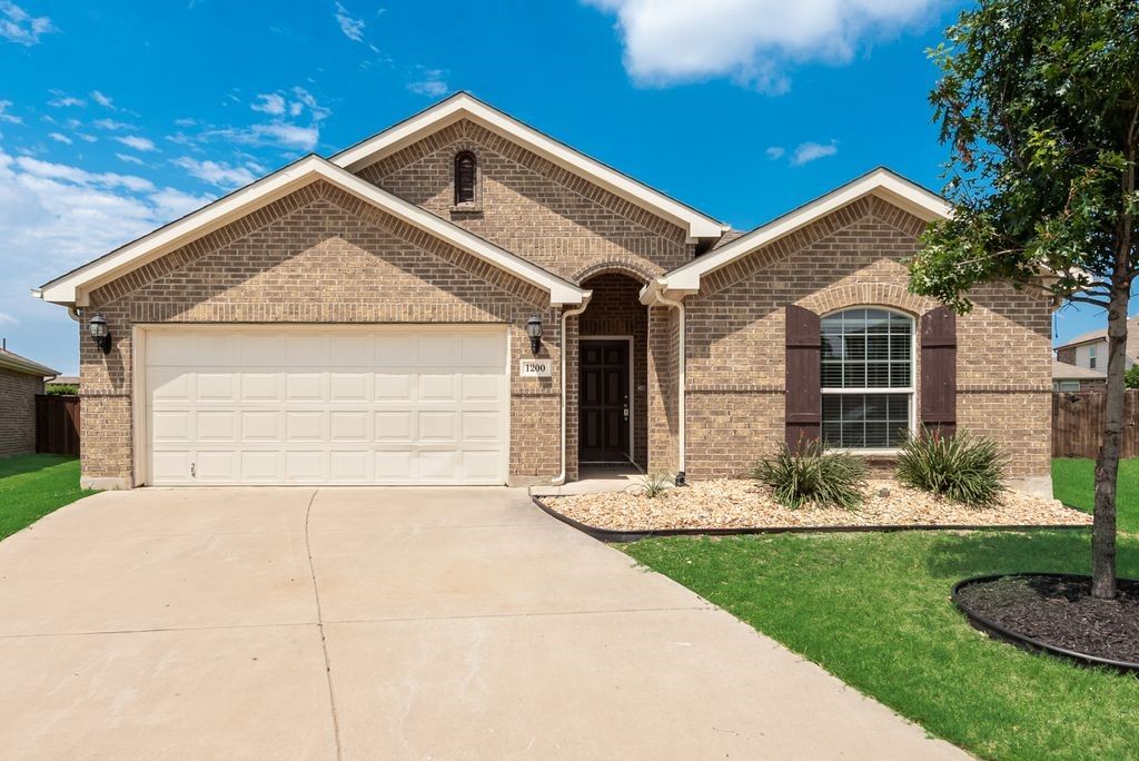 1200 Kanata Court, Fort Worth, TX 76131