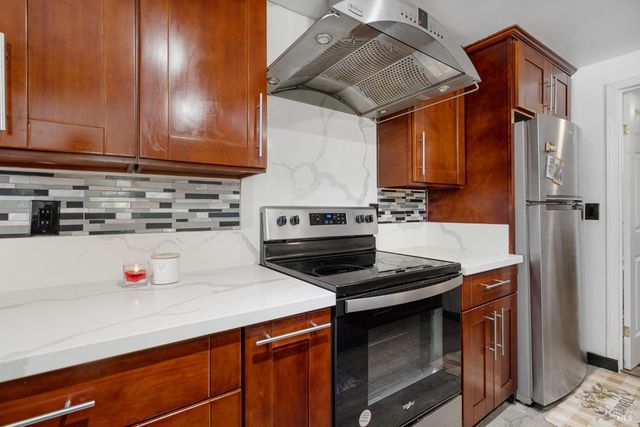 128 Evelyn Cir, Vallejo, CA 94589