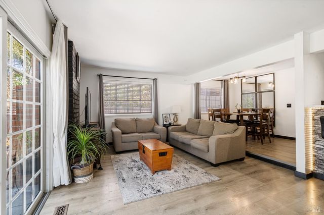 128 Evelyn Cir, Vallejo, CA 94589